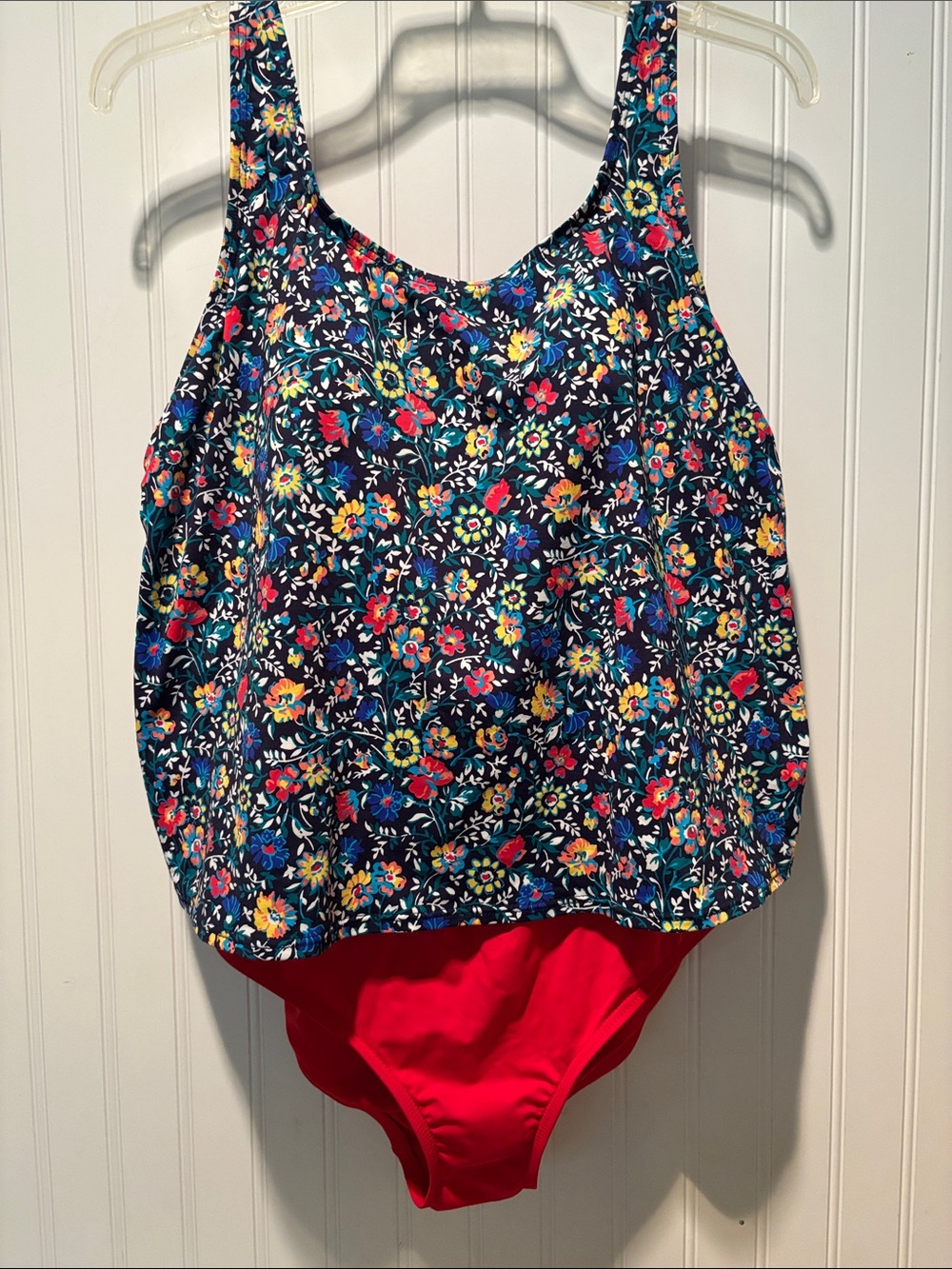 Lands’ End Women’s One Piece Floral Swimsuit Size 14